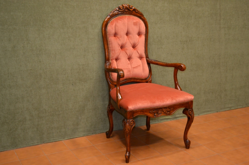 Poltrona modello "Gabriella" con intaglio in stile 700 in legno di acero massello ART POL 55