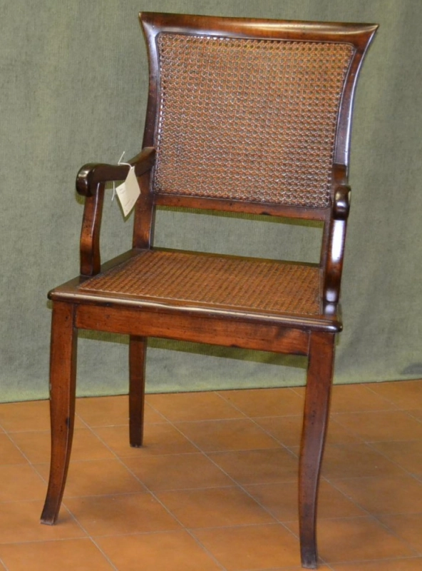 Poltrona modello "Sciabola" con gambe a sciabola in legno di acero massello ART POL 14