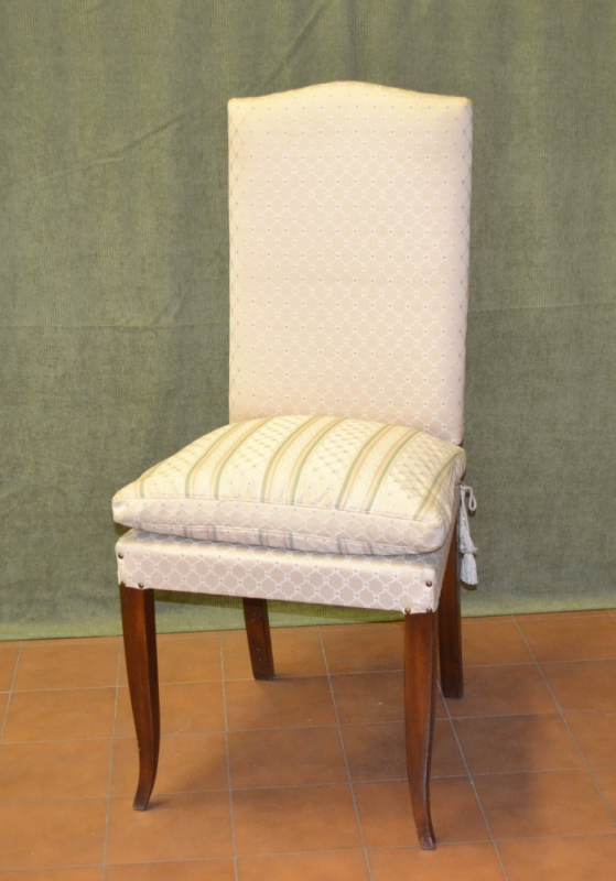 Chair model "Upholstered saber" in solid beech wood with saber legs ART SED 28
