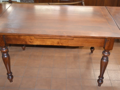 Tavolo allungabile con prolunghe e gambe tornite ART TAV 04 - foto 4