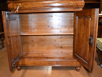 Tiny cabinet with two doors and a shaped drawer - foto 3