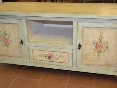 Cassapanca realizzata in legno di tiglio massello con 2 ante, 1 cassetto e 1 vano a giorno   laccata ART CAS 18 - foto 3