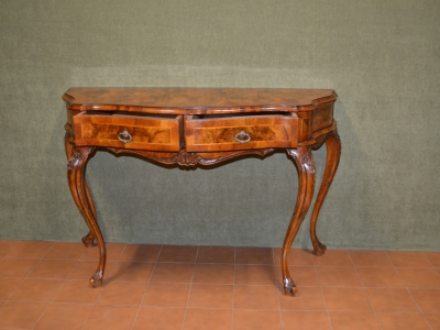 Consolle a  2 cassetti  con gambe in stile 700, sagomata in legno di noce e  radica di noce ART CON 32 - foto 1