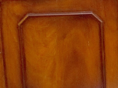 Showcase-silversmith-crystal in solid national walnut wood with 2 doors closed in wood and 2 doors with glass and onion legs ART VETR 65 - foto 1