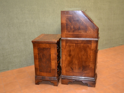 Bureau and bedside tables in walnut - foto 3