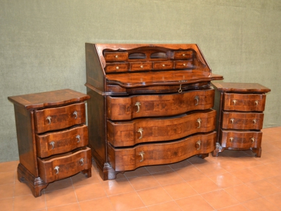 Bureau and bedside tables in walnut - foto 1