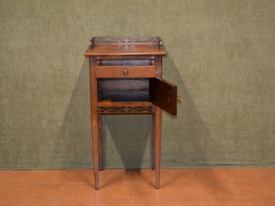 Bedside table with perforated grid in solid walnut wood with door and drawer ART COM 65 - foto 1
