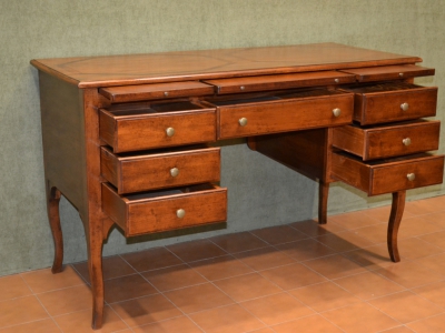 Scrivania- scrittoio in legno di noce massello  con 3 tavolette estraibili e 7 cassetti  con gambe a sciabola ART SCR 29 - foto 1