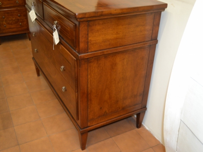 Matching chest of drawer and bedside tables made of solid walnut with inlays - foto 4