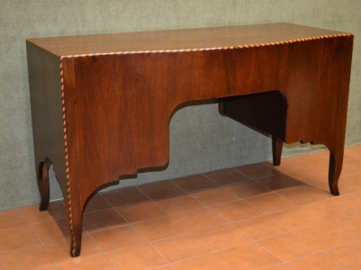 shaped desk with 7 drawers and 1 pull-out tablet with white/black thread and saber legs ART SCR 39 - foto 2