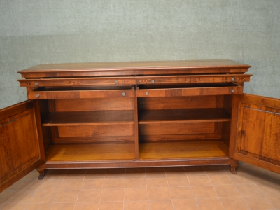 Sideboard made of solid walnut with two doors, and hidden drawer - foto 1