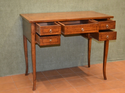 Scrivania- scrittoio con 5 cassetti  in legno di  noce massello con  filetti  con gambe a sciabola ART SCR 03 - foto 1