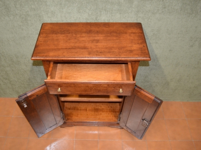 Tiny cabinet with two doors - foto 2