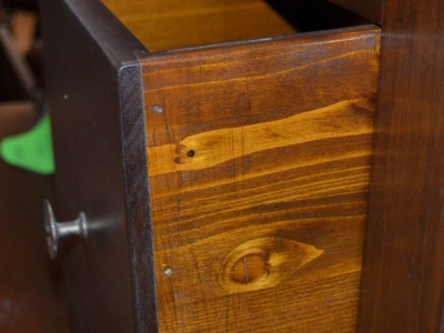 Credenza con base con  2 ante e 2 cassetti e con alzata a giorno in legno di acero massello  ART CRED 2P- 34 - foto 1