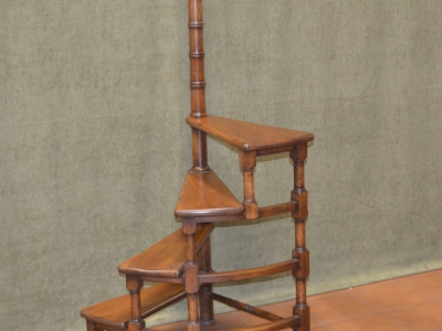 Spiral ladder for flowers in solid maple wood ART T 43 - foto 1