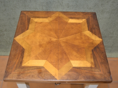 Square coffee table in solid maple wood with inlay on the upper top, saber legs and drawer ART T 68 - foto 3