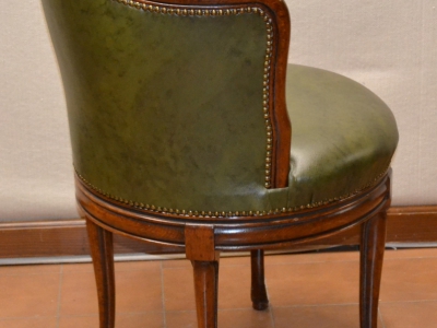 Poltrona  modello "Pozzetto girevole" con gambe a sciabola  POL 48 - foto 1