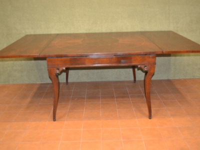 Tavolo allungabile quadrato con piano intarsiato  gambe a sciabola ART TAV 12 - foto 2