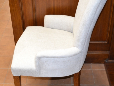 Sedia in legno di faggio massello, imbottita e con gambe a sciabola ART SED 65 - foto 1