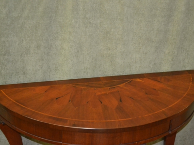 Consolle tonda in legno di noce  con intarsio a Margherita ART CON 04 - foto 1