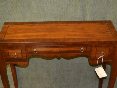 Consolle con gambe a sciabola  a 3 cassetti in legno lastronato ART CON 08 - foto 2
