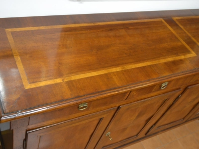 Highboard 4 doors and 4 drawers in antique walnut wood with onion legs and fillets ART CRED 4P-13 - foto 1