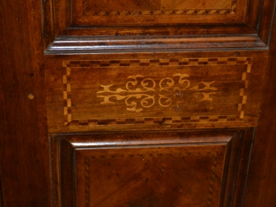 Sideboard with three inlaid doors - foto 3