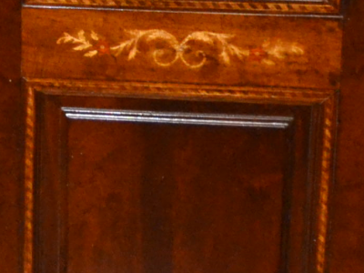 Showcase-silversmith-crystal in solid walnut wood with fillets and inlays with 2 curved doors with glass ART VETR 53 - foto 4