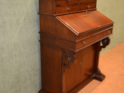 Bureau da centro con ante ART BUR 24 - foto 1