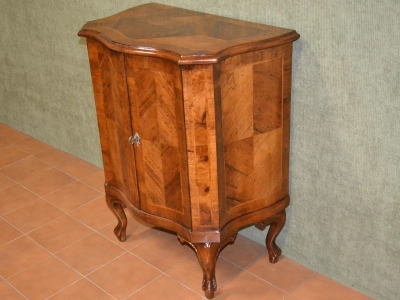 Mbiletto a 2 ante sagomato sul fronte e sui fianchi in stile 700 ART  ART INGR  71 - foto 1